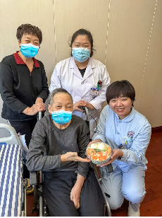 暖心“医”刻 济南南郊医院康复医学科以生日之名，绘就康复温情画卷
