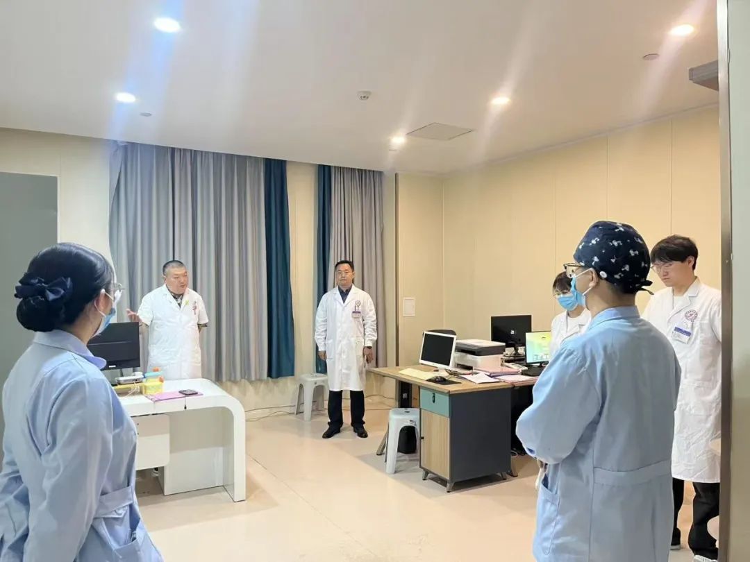 深入临床一线，助力学科发展